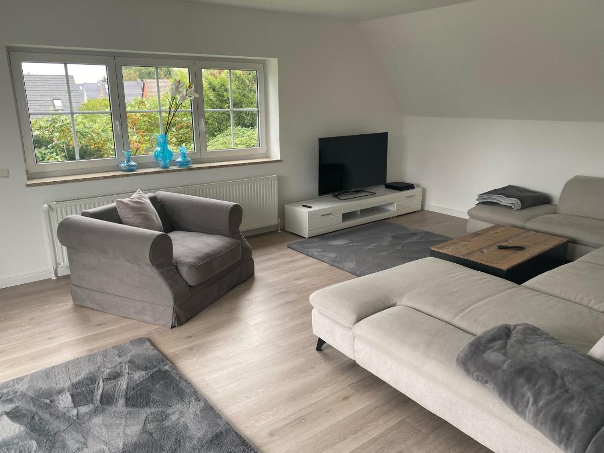Ferienwohnung Falkenfeld Lübeck Exterior foto